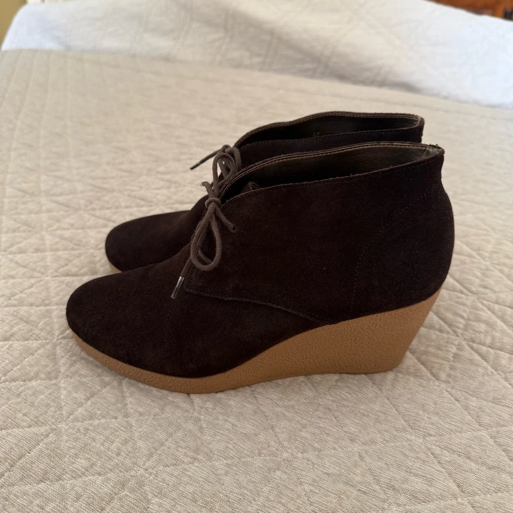 Talbots Dark Brown Suede Leather Lace-Up Ankle Boots Wedge Heel Size 8